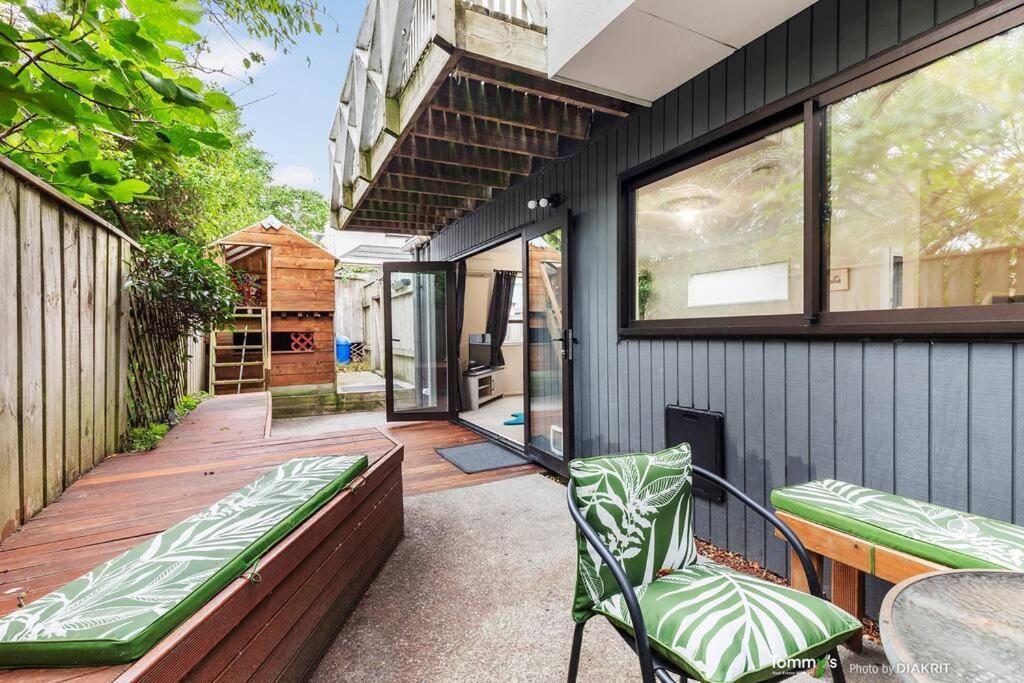 Beachside Retreat Wellington Esterno foto